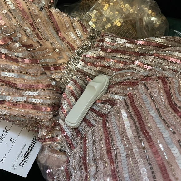 Mac Douggal Sequin Flutter-Sleeve Gown Women’s Rose Sz8  *FLAW* #001 - Picture 15 of 16